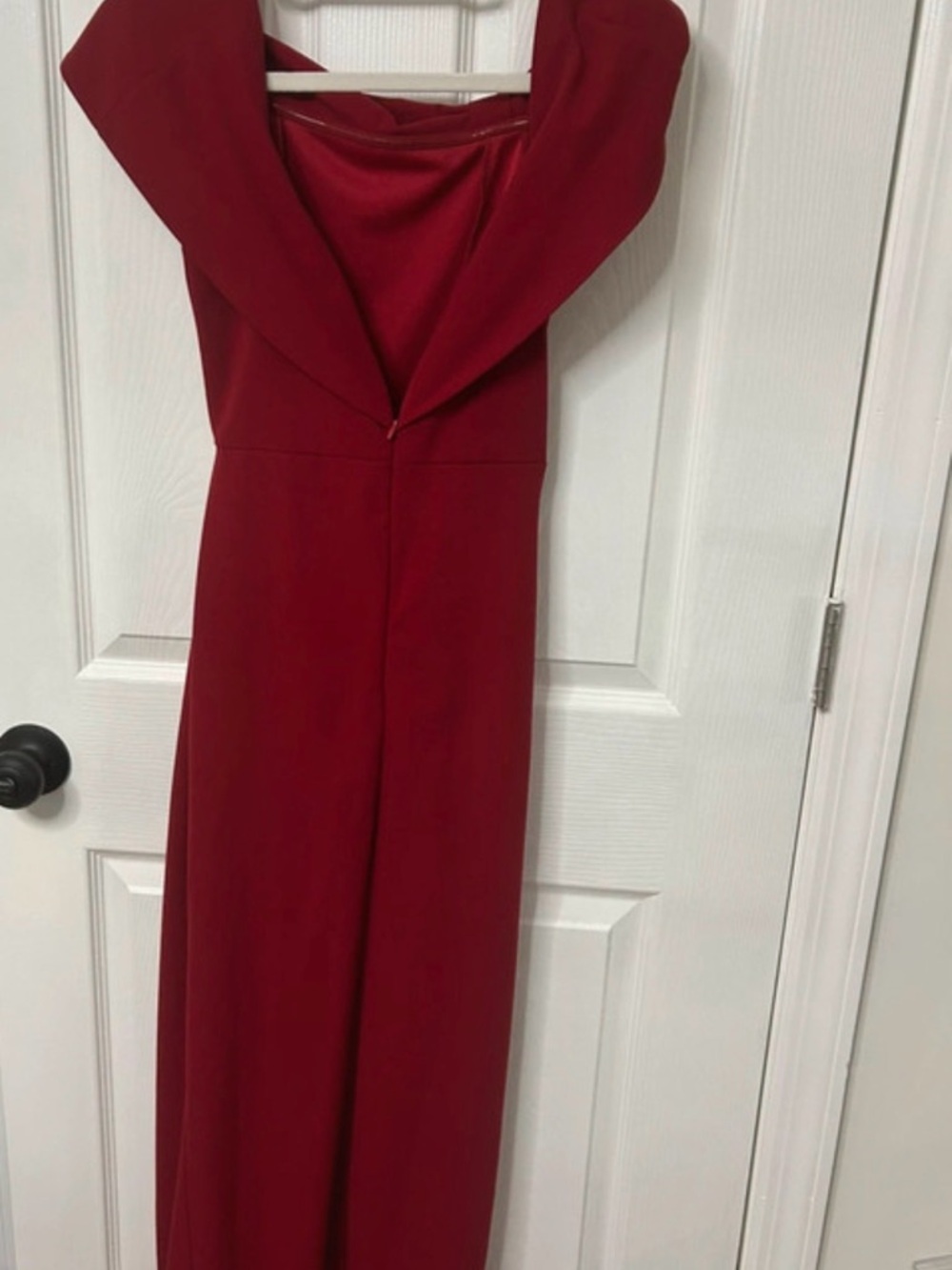 Elegant Red Off-Shoulder Evening Dress